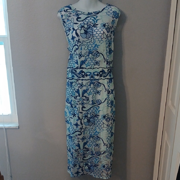 Eva Mendes for New York & Company Elegant Blue Patterned Midi Dress - Picture 1 of 6